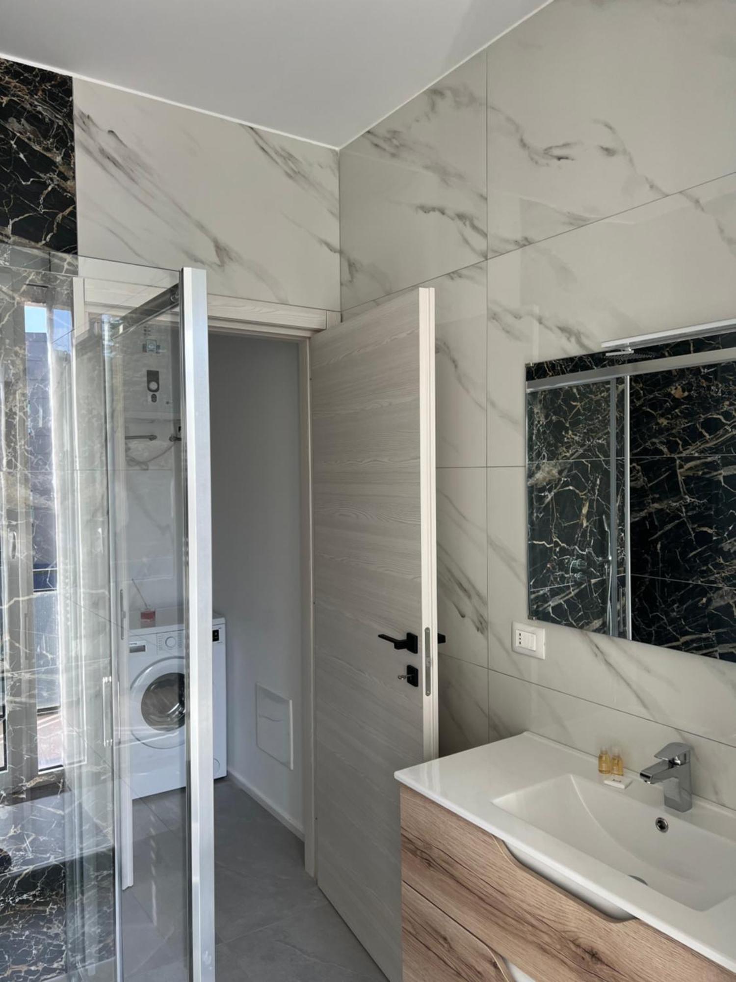 Imperial Bergamo Apartment Bagian luar foto