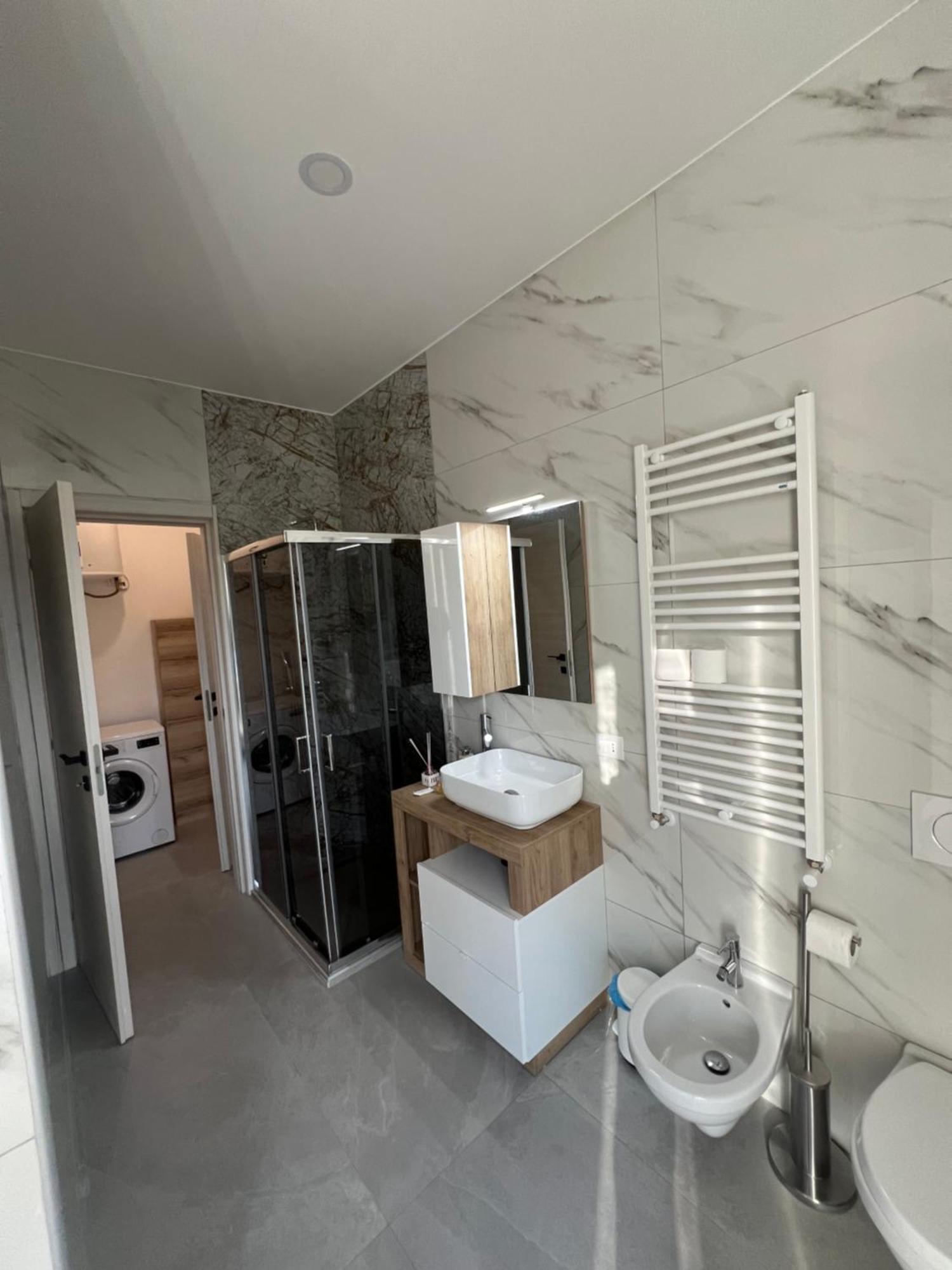Imperial Bergamo Apartment Bagian luar foto